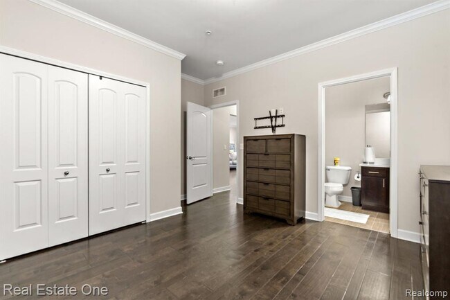 Building Photo - 5570 Arbor Chase Dr