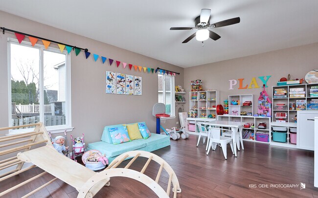 Building Photo - 2764 Olympic Ct