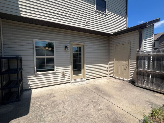 Building Photo - 5305 Tony Lama Ln