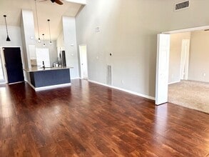 Building Photo - 178 April Point Dr N