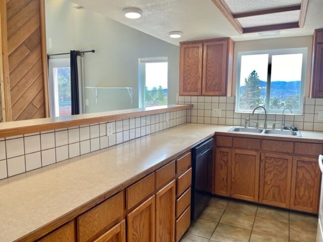 Building Photo - 539 Stevens Cir