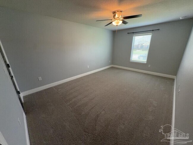 Building Photo - 6264 Pineapple DR