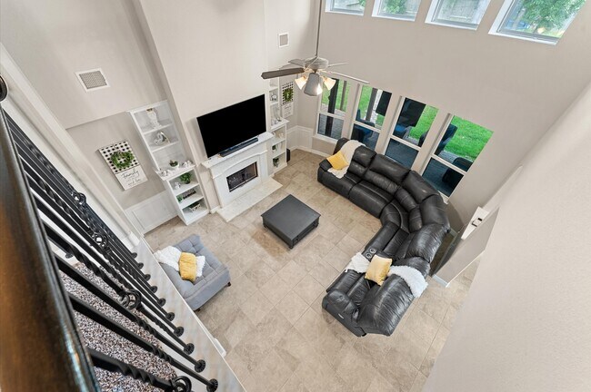 Building Photo - 2018 Brookmont Dr