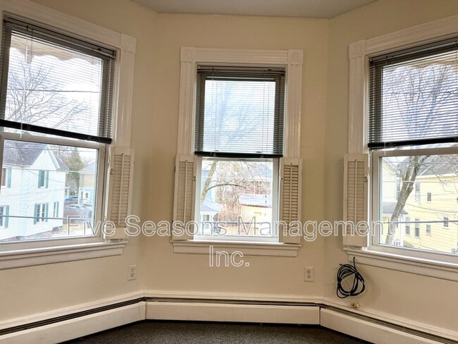Building Photo - 55 Greene St