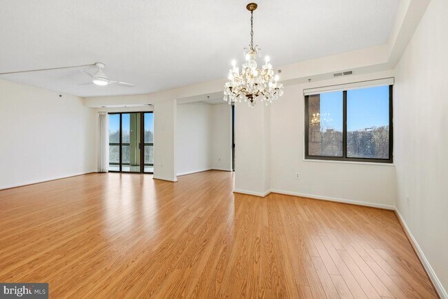 Building Photo - 3100 N Leisure World Blvd