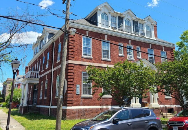 Primary Photo - 636 Redgate Ave