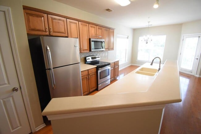 Building Photo - 14945 Santa Lucia Dr