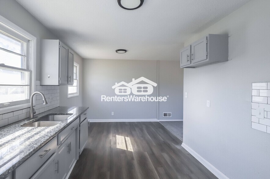 Building Photo - 4714 E 40th Terrace