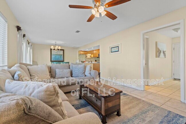 Building Photo - 1500 Via De Luna Dr