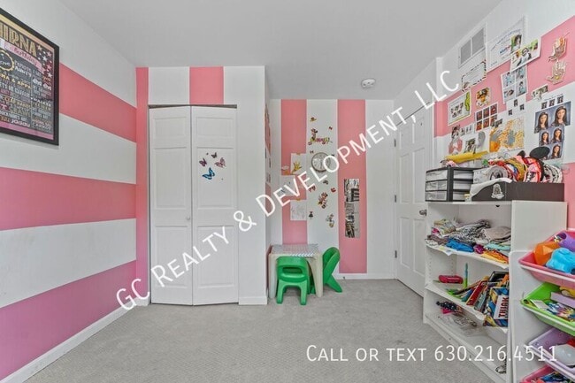 Building Photo - 100 Chatsworth Cir