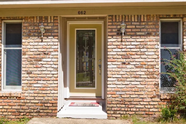 Building Photo - 662 Ridgewood Dr