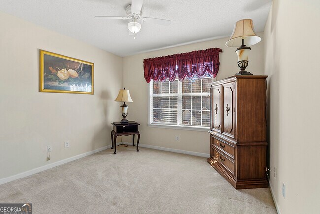 Building Photo - 643 Millrun Ct