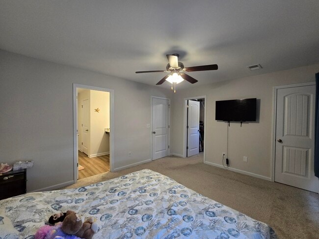 Building Photo - 1922 Flagpole Dr