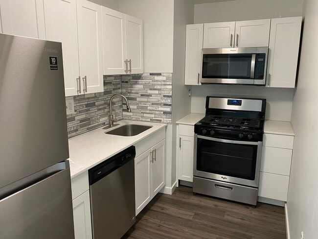 Interior Photo - Tomlinson Court Apartments