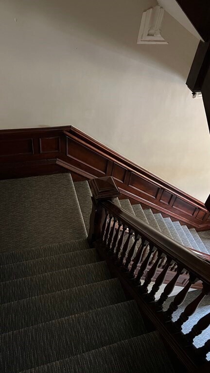 Building Photo - 351 Beacon St
