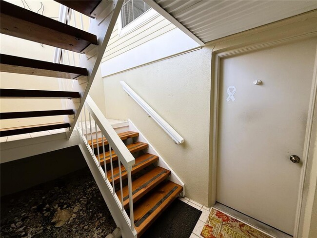 Building Photo - 225 Sun Vista Ct S