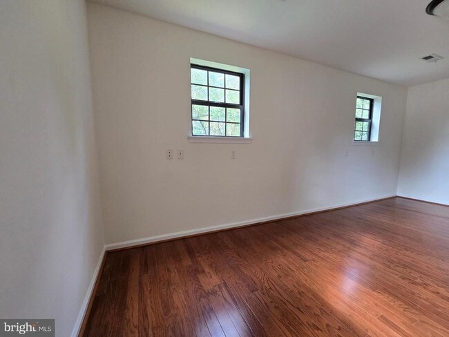 Building Photo - 68 Liberto Ln