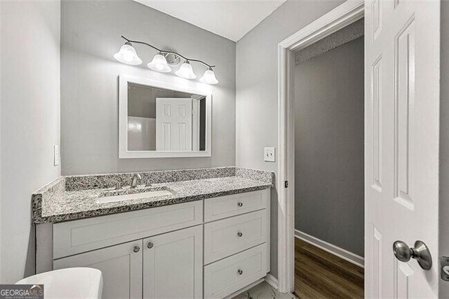 Building Photo - 1250 Mountain Springs Dr