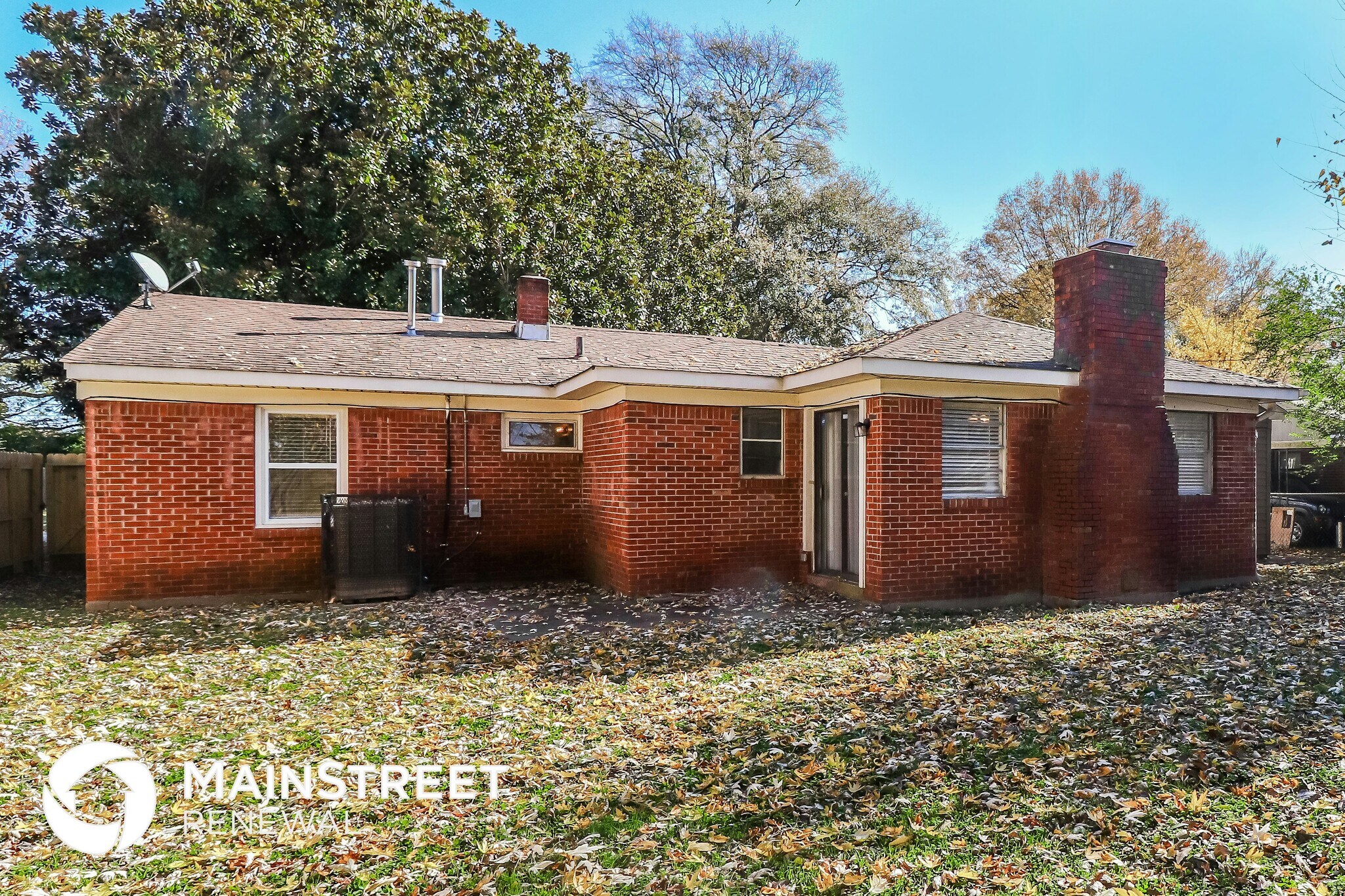 Building Photo - 1753 Maxine St