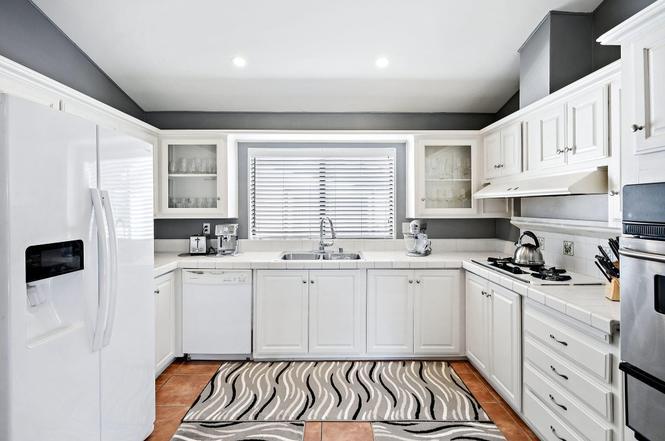 kitchen - 77949 Calypso Rd