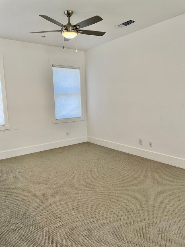 Building Photo - Wow! Custom Built Smart Home in Sutter Par...