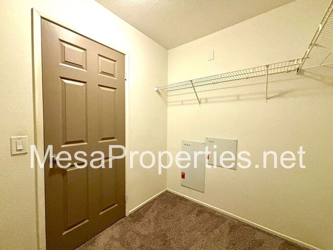 Building Photo - 14936 Brucite Rd