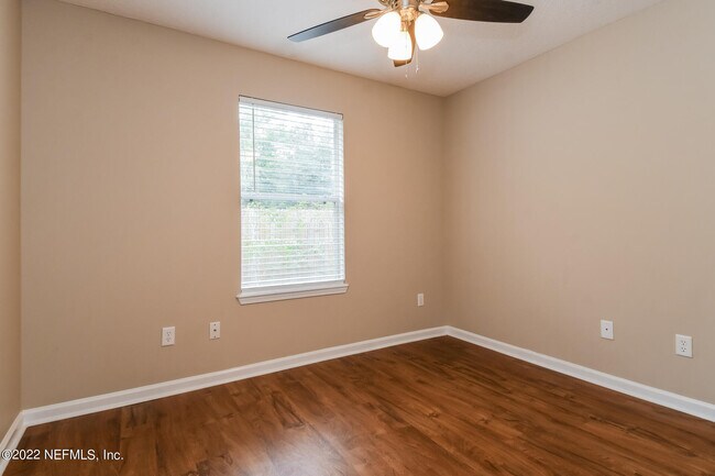 Building Photo - 6239 Old Dixie Dr
