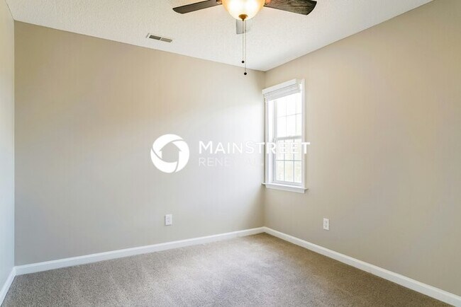 Building Photo - 3 Bedroom Pet-Friendly Home in Raleigh, NC with Main Street Renewal