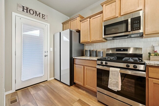 Building Photo - 3 Bed 2 bath house off of N Carefree!