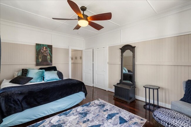 Building Photo - Fully Furnished 2-Bedroom + Loft & Serene ...