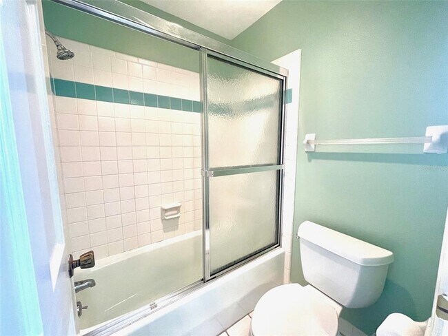 Building Photo - 315 Lazy Acres Ln