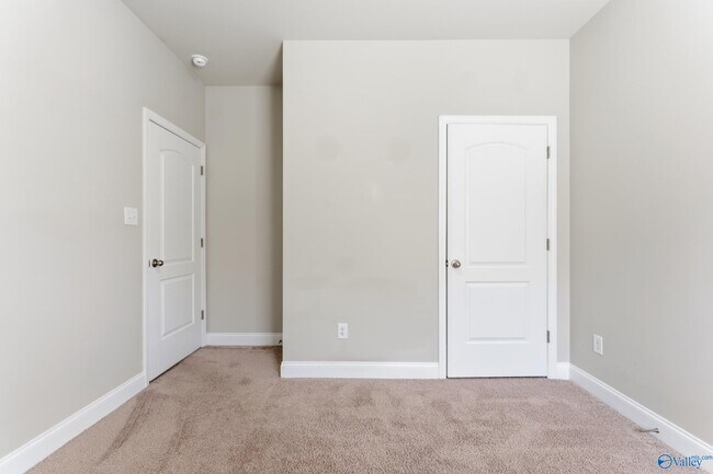 Building Photo - 121 Balboa Rd