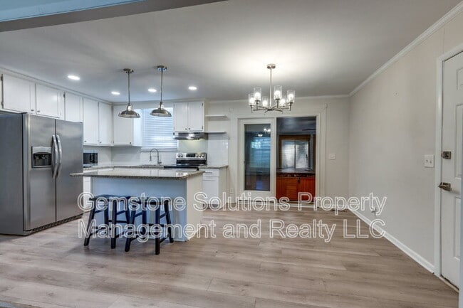 Building Photo - 4860 Cimarron Way