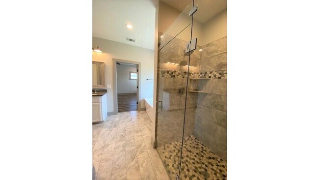 Building Photo - 405 Carneros Dr