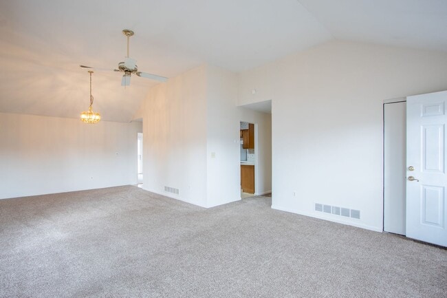 Building Photo - Charming 2-Bedroom Ranch Home with Garage and Spacious Backyard in Dover, DE