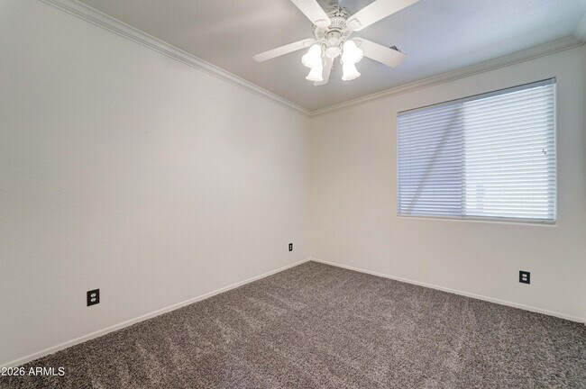 Building Photo - 1157 W Mesquite St