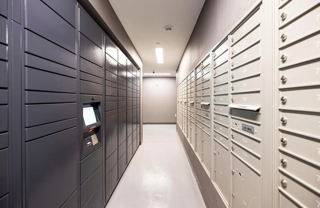 Building Photo - 190 ACADEMY St