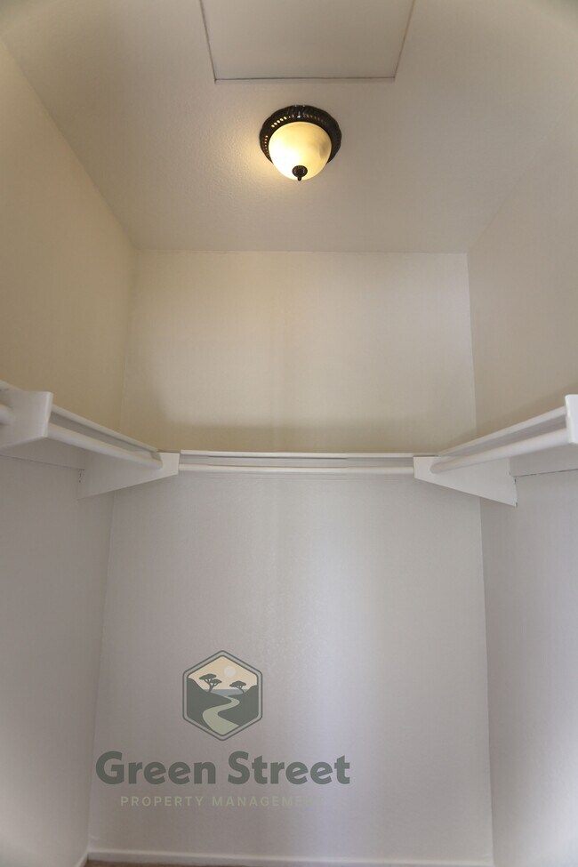Building Photo - 6630 Corte Loma