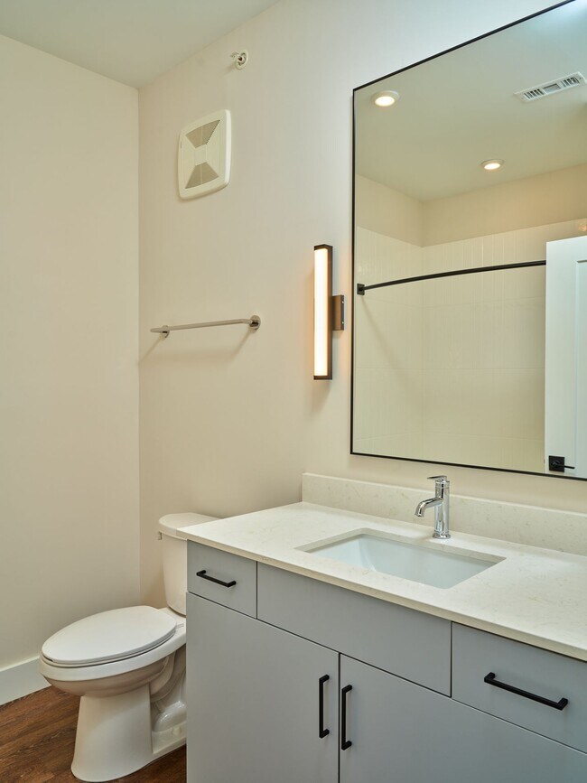 Building Photo - Tributary 50 Unit 209