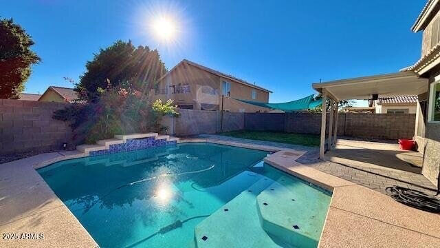 Primary Photo - 7407 E Medina Ave