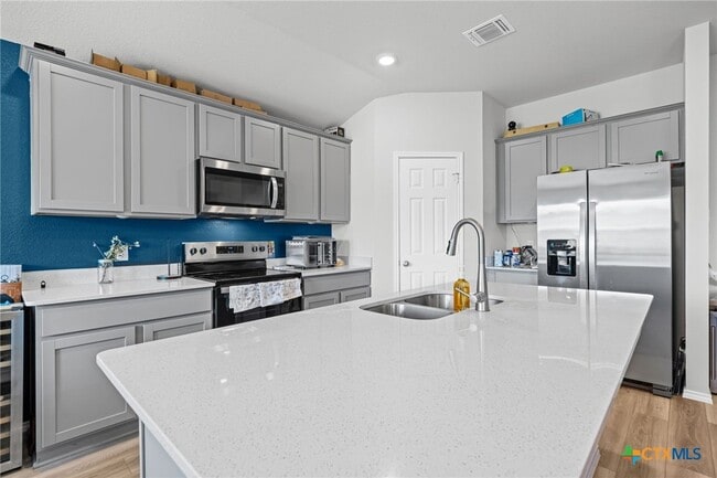 Building Photo - 7203 Gilbert Dr