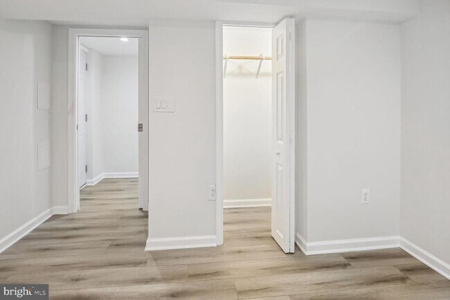 Building Photo - 1720 16th St SE