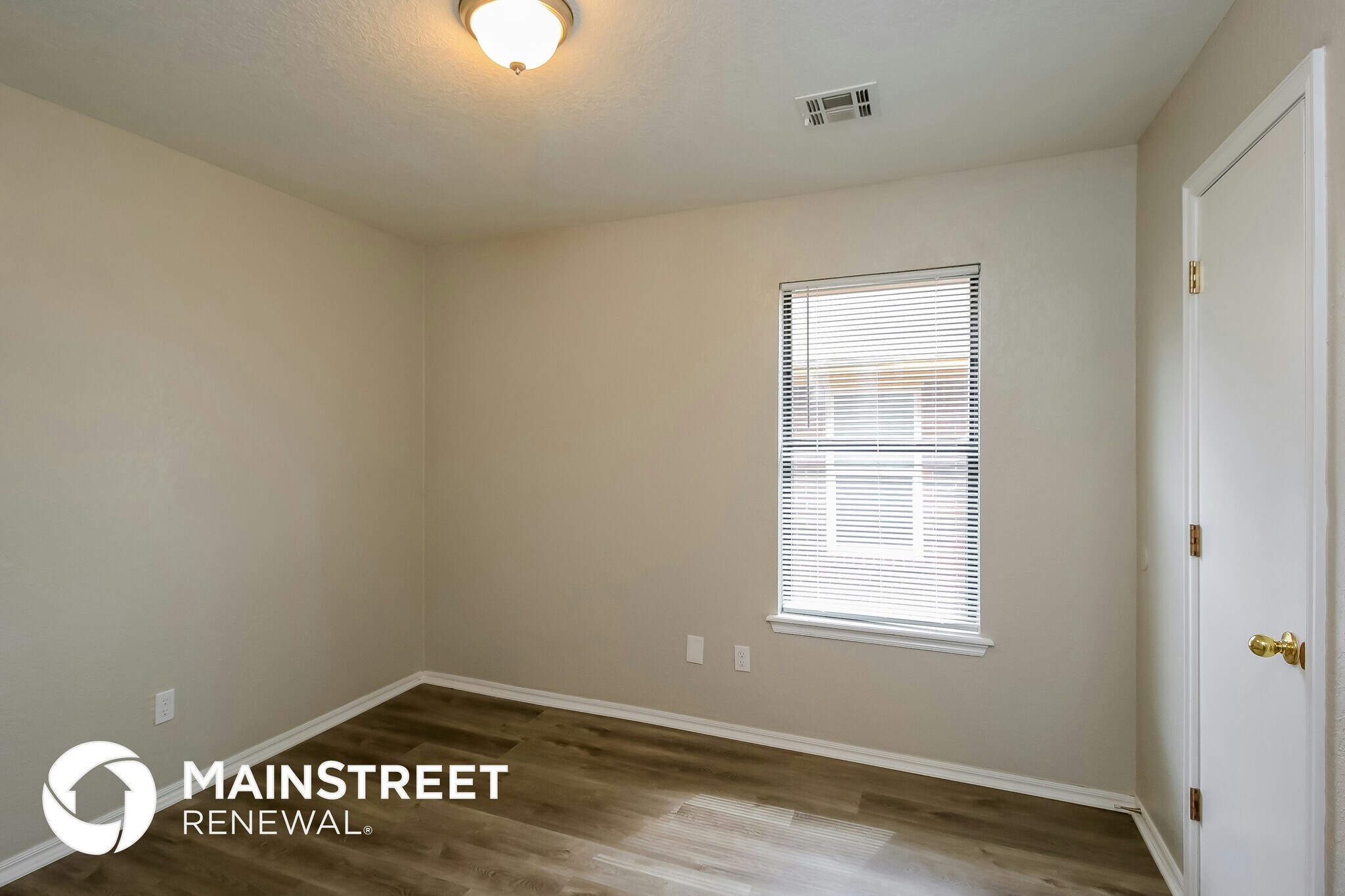Building Photo - 6012 SE 83rd Pl