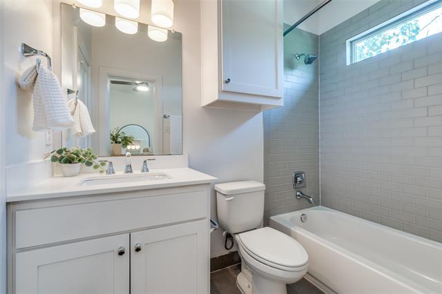 Building Photo - 5830 Oram St