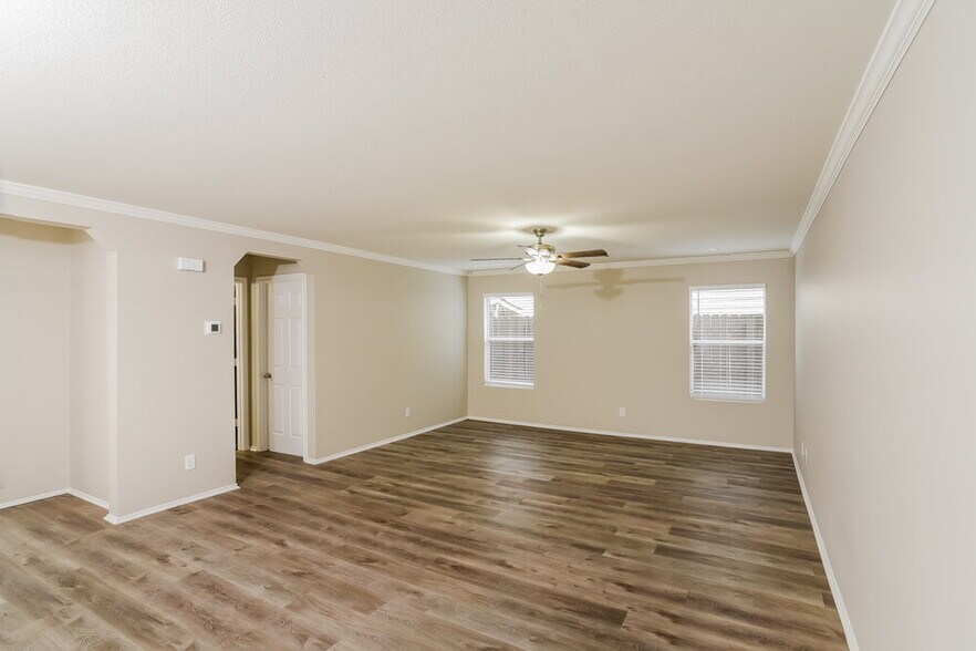 Building Photo - 9946 Kent Forest