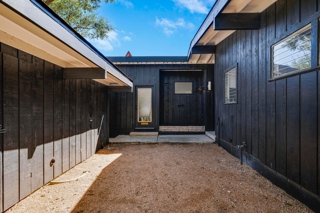 Building Photo - 318 W Rosewood Ave
