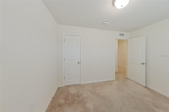 Building Photo - 1618 NE 36th St