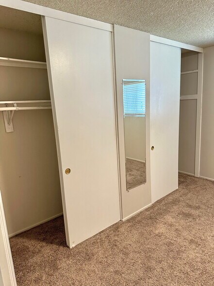 Bd Rm - 961 W 18th St