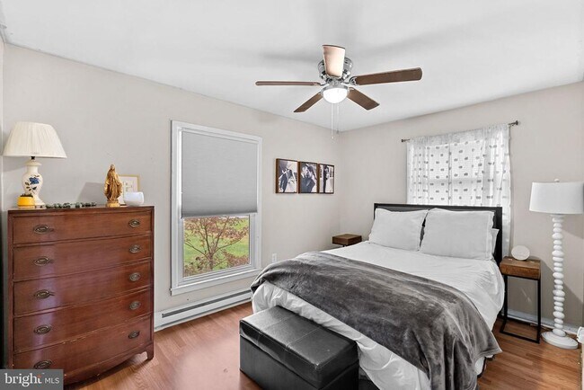 Building Photo - 219 Josephine St