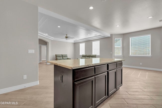 Building Photo - 1807 Dana Gray St